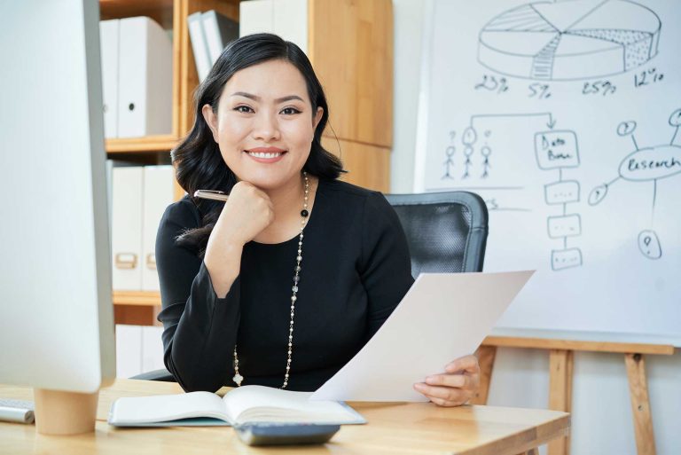 smiling-businesswoman-office